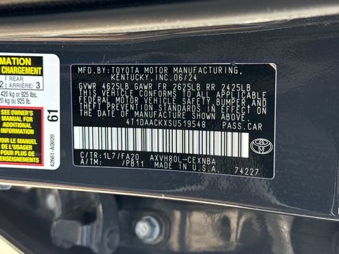 Used 2025 Toyota Camry LE FWD image 22