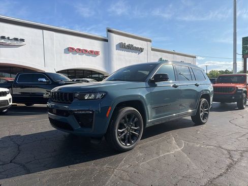 New 2026 Jeep Grand Cherokee L Limited AWD/4WD image 2
