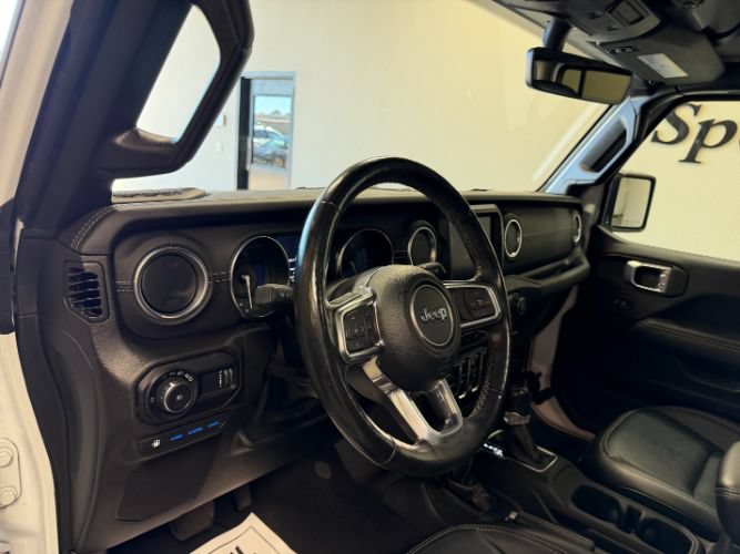 Used 2023 Jeep Wrangler Unlimited Sahara w/ Cold Weather Group AWD/4WD image 14