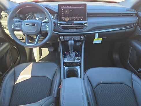 New 2026 Jeep Compass Latitude image 16