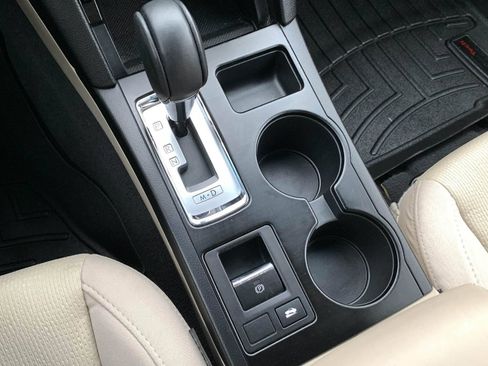 Used 2017 Subaru Legacy 2.5i Premium image 25