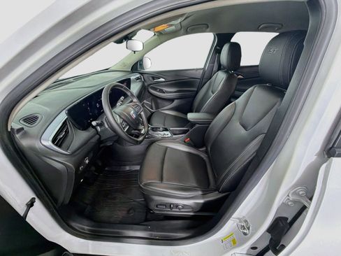 Used 2024 Buick Encore GX Sport Touring w/ Comfort Package FWD image 13