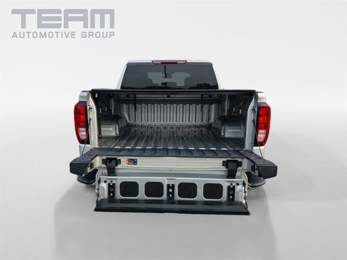 Used 2022 GMC Sierra 1500 SLE image 29