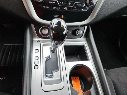 Used 2020 Nissan Murano SV image 23