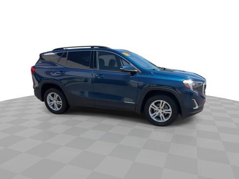 Certified 2020 GMC Terrain SLE w/ Driver Convenience Package AWD/4WD image 2