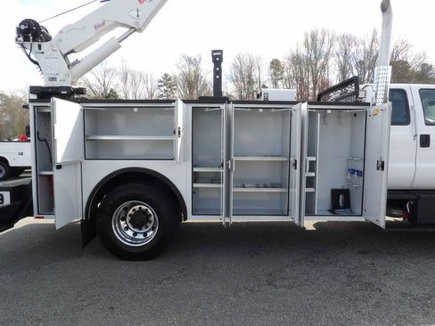Used 2025 Ford F750 2WD SuperCab Super Duty image 83