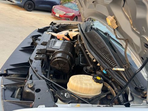 Used 2017 Chevrolet Express 3500 LT w/ LT Preferred Equipment Group image 17