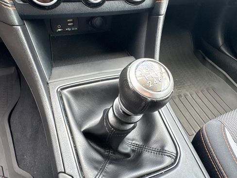 Used 2022 Subaru Crosstrek 2.0i Premium image 14