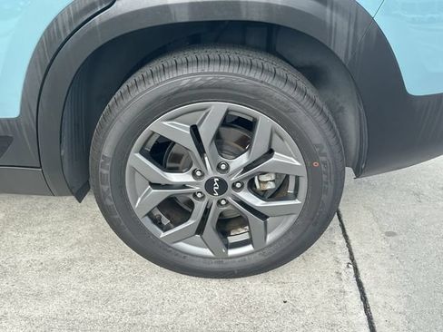 Certified 2024 Kia Seltos S AWD/4WD image 10