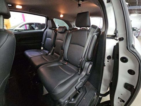 Certified 2023 Honda Odyssey EX-L image 9
