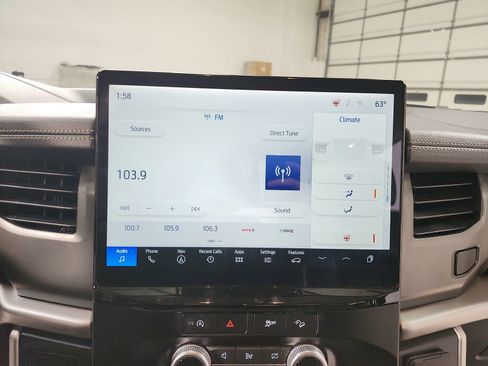 Used 2024 Ford Expedition XLT image 29