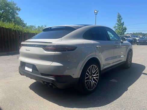 Used 2022 Porsche Cayenne Platinum Edition AWD/4WD image 6