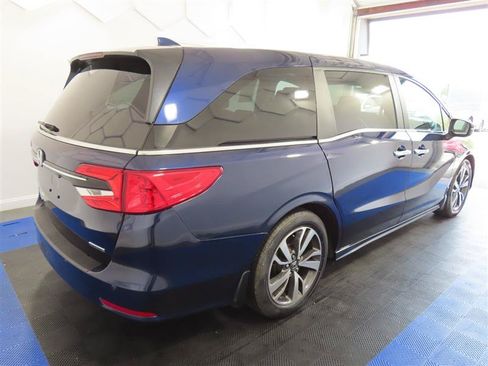 Used 2023 Honda Odyssey Touring image 15