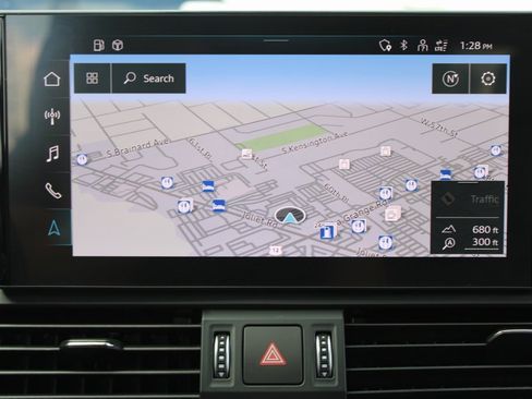 Used 2022 Audi SQ5 Premium Plus w/ Premium Plus Package image 18