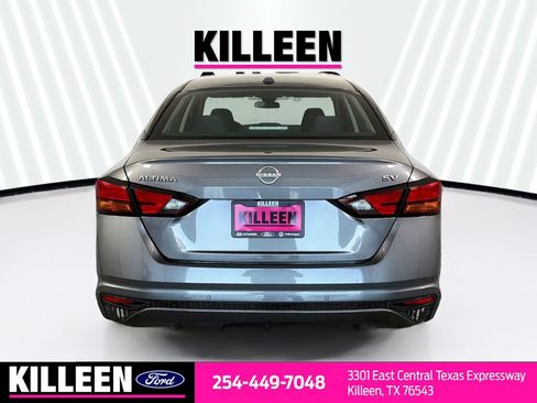 Used 2024 Nissan Altima 2.5 SV FWD image 8