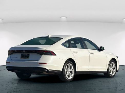 Used 2025 Honda Accord LX image 7