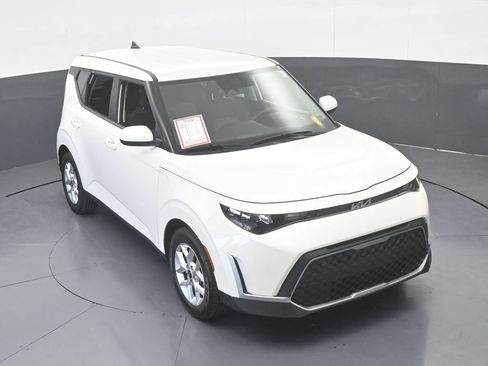Used 2024 Kia Soul LX w/ Option Group 015 FWD image 50