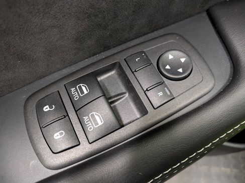 Used 2023 Dodge Challenger SRT Hellcat image 10