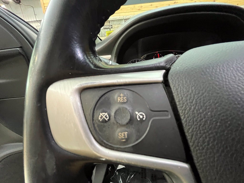 Used 2018 GMC Acadia SLT AWD/4WD image 33