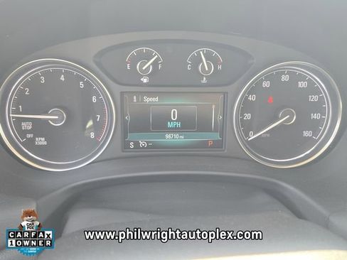 Used 2018 Buick Enclave Essence image 25