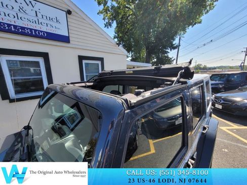 Used 2017 Jeep Wrangler Unlimited Sahara w/ Quick Order Package 24E Chief image 11