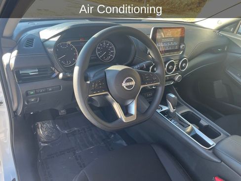 Used 2024 Nissan Sentra SV image 13