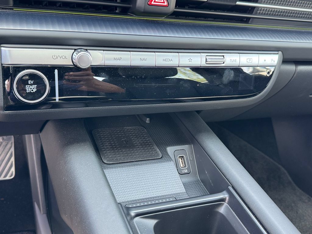 Used 2023 Hyundai Ioniq 6 Limited RWD image 23