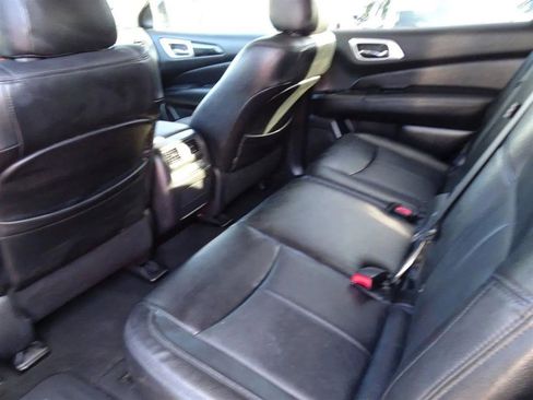 Used 2015 Nissan Pathfinder S image 20