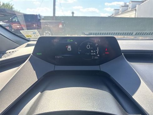 Used 2023 Toyota Prius Prime Premium image 15