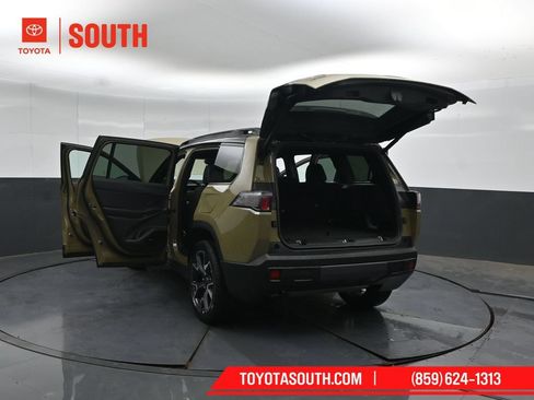 Used 2026 Jeep Cherokee Overland AWD/4WD image 62