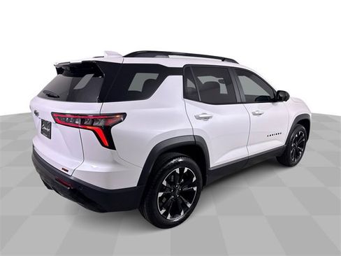 Used 2025 Chevrolet Equinox RS w/ Safety and Technology Package image 8