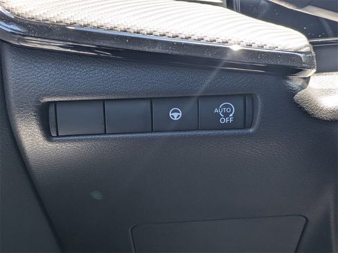 New 2026 Nissan Kicks SR image 27