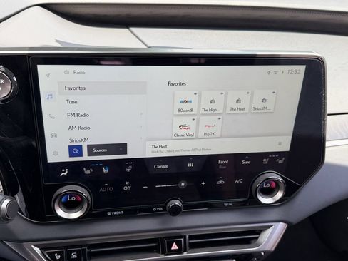 New 2026 Lexus RX 450h AWD image 17