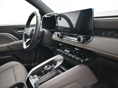 New 2026 Chevrolet Colorado ZR2 AWD/4WD image 28