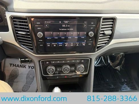 Used 2022 Volkswagen Atlas SEL Premium R-Line AWD/4WD image 13