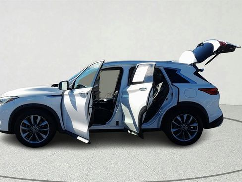 Used 2019 INFINITI QX50 Luxe w/ Navigation Package image 11