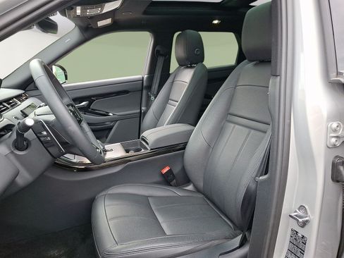 Certified 2026 Land Rover Range Rover Evoque Dynamic SE AWD/4WD image 9