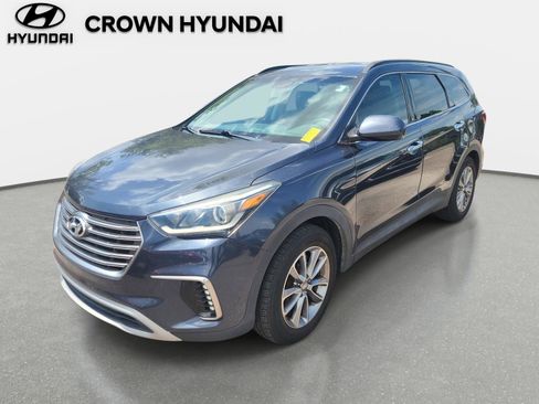 Used 2019 Hyundai Santa Fe XL SE image 1