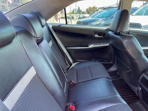 Used 2012 Toyota Camry SE FWD image 35