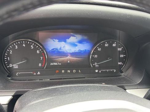 Certified 2021 Ford Explorer XLT w/ Equipment Group 202A AWD/4WD image 4