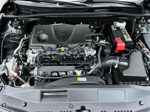 Used 2022 Toyota Camry SE image 31