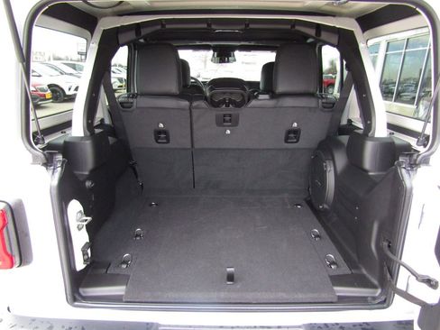 New 2026 Jeep Wrangler Unlimited Rubicon image 33