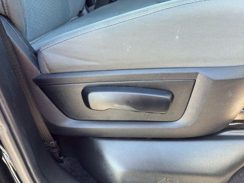 Used 2014 RAM 2500 Tradesman w/ Chrome Appearance Group AWD/4WD image 56