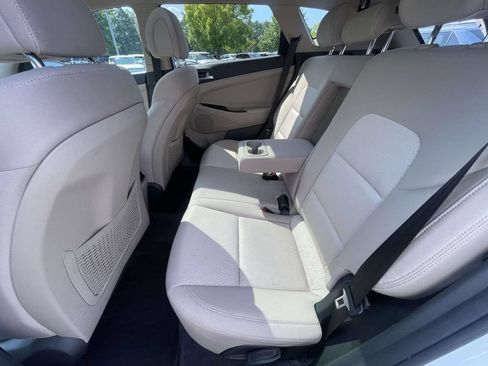 Used 2018 Hyundai Tucson Value FWD image 11