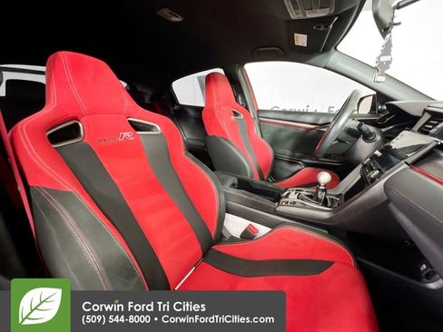 Used 2019 Honda Civic Type R image 17