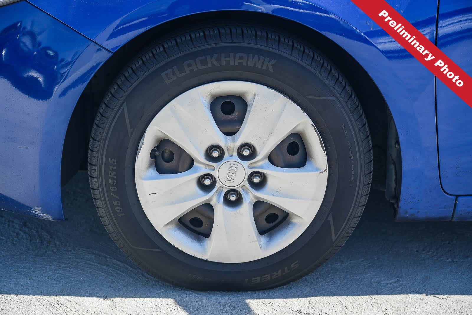 Used 2017 Kia Forte LX FWD image 27