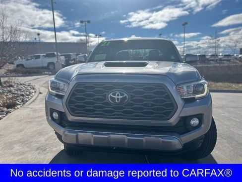 Used 2021 Toyota Tacoma TRD Sport image 2
