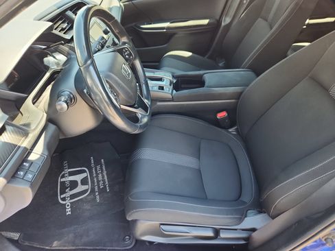 Used 2019 Honda Civic Sport image 10