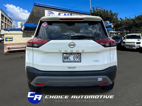 Used 2023 Nissan Rogue S AWD/4WD image 7