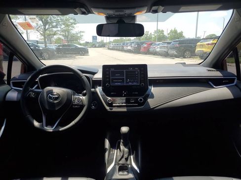 Used 2021 Toyota Corolla XSE FWD image 6